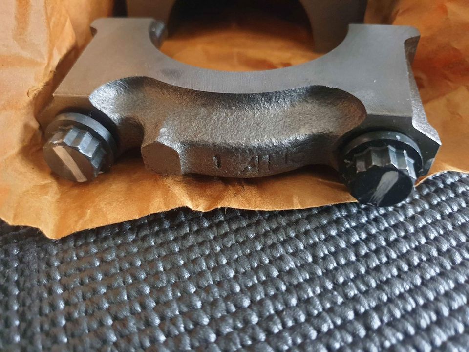 Toyota OEM 2jzgte main caps & bolts NJCLSX